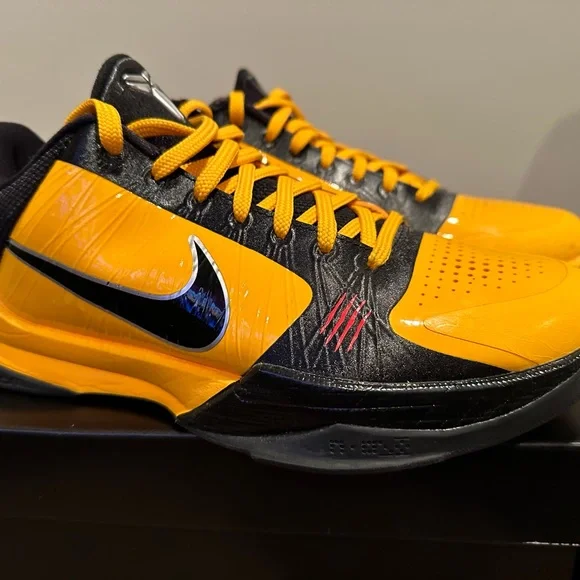 🔥🔥NIKE KOBE 5 PROTRO BRUCE LEE 🔥🔥🔥🔥🔥🔥🔥🔥🔥🔥🔥🔥🔥🔥🔥🔥🔥🔥 - Picture 4 of 6